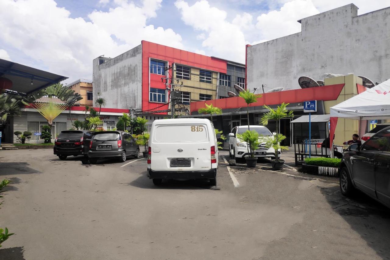 Urbanview Os Residence Medan By Reddoorz Exterior foto